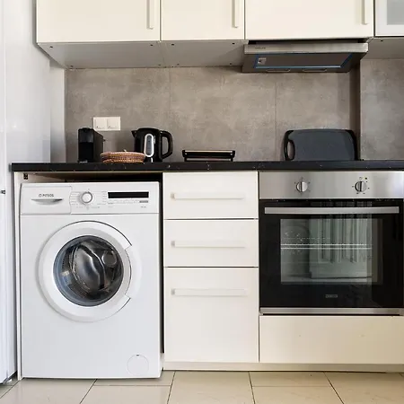 Strata By Rocks Estates Apartment *