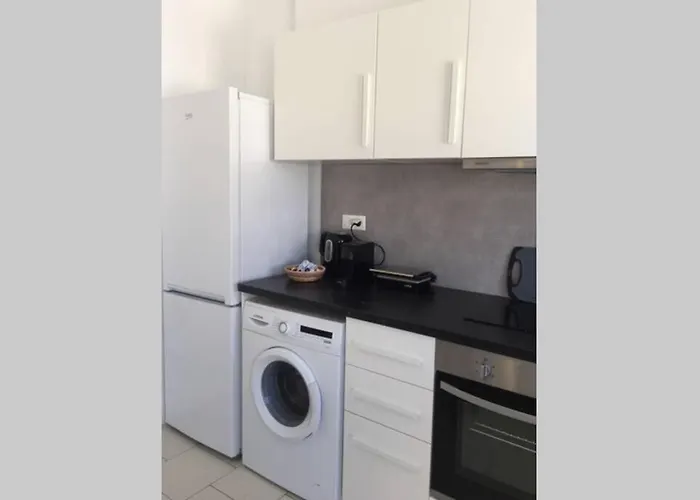 Strata By Rocks Estates Apartment *