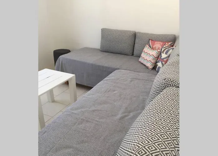 Strata By Rocks Estates Apartment *